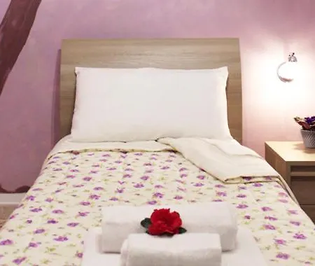 Bed and Breakfast La Dimora Dei Professori Λέτσε