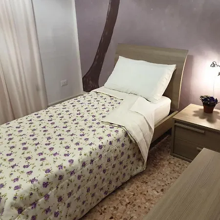 Bed and Breakfast La Dimora Dei Professori 4*